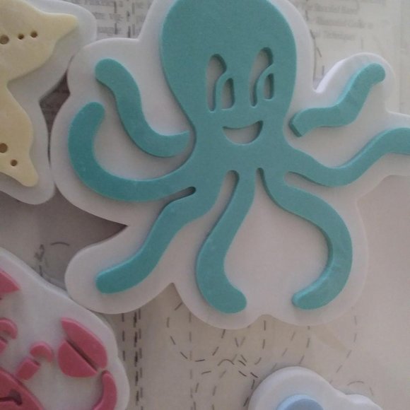 Plaid Kids Decor, 2 Stencils and 4 Stamp Set, sea life - Picture 7 of 7